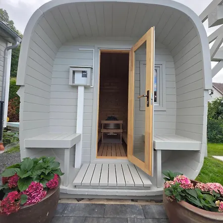 Apartment Ferienbungalow Mit 2 Schlafzimmern, Sauna & Whirlpool