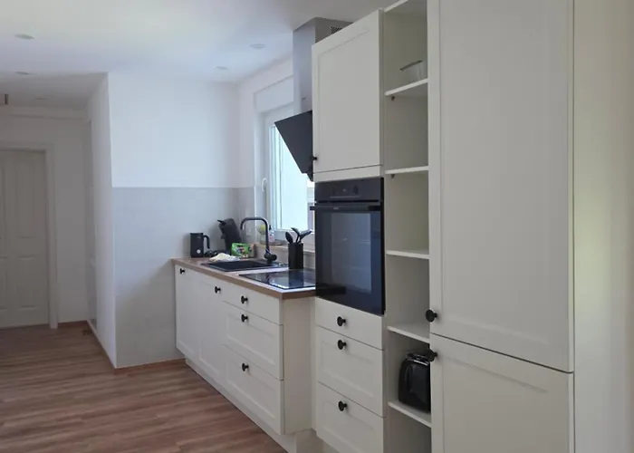 Ferienbungalow Mit 2 Schlafzimmern, Sauna & Whirlpool