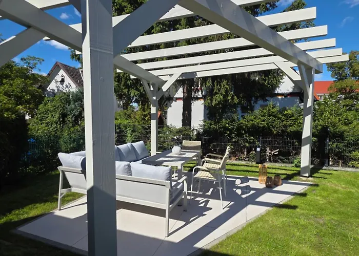 Ferienbungalow Mit 2 Schlafzimmern, Sauna & Whirlpool Apartman *